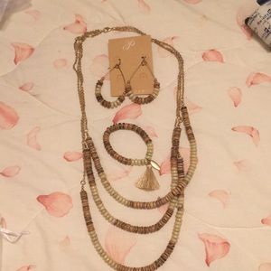 Plunder Wooden Necklace , bracelet and Earring Set